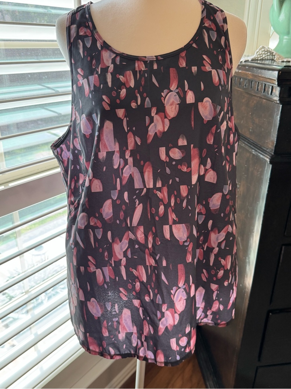 Zella Black Tank Top with Pink Abstract Print